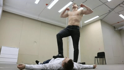 MALE FIGHTING